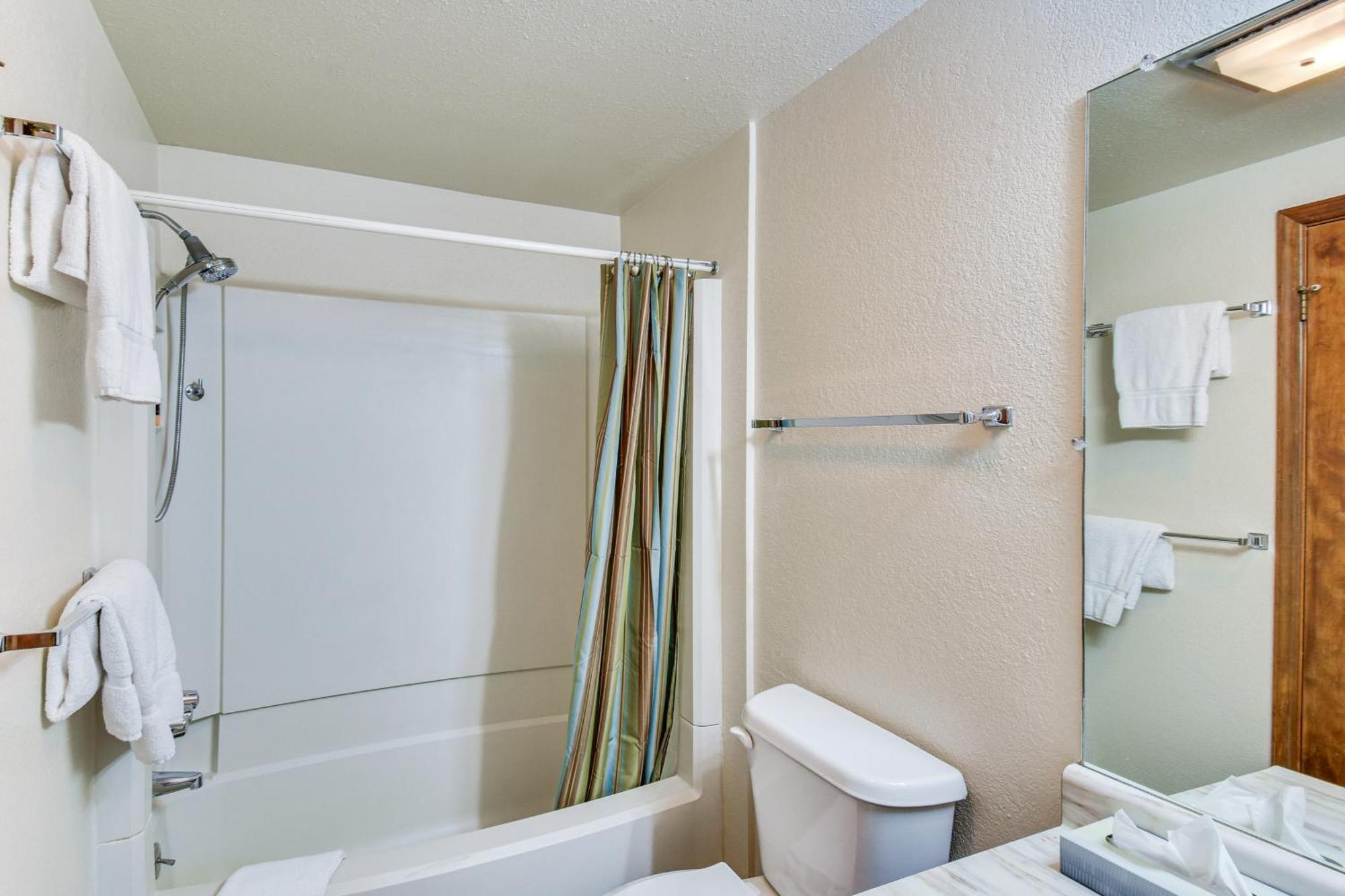 Central Steamboat Condo Outdoor Hot Tub And Pool! Steamboat Springs Exteriör bild